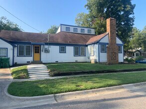 310 Amarillo St in Denton, TX - Foto de edificio - Building Photo