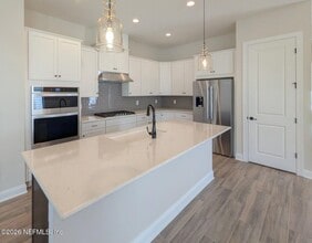 75 Carousel Dr in Nocatee, FL - Foto de edificio - Building Photo