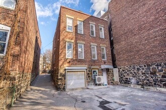 211 65th St-Unit -1 in West New York, NJ - Building Photo - Building Photo