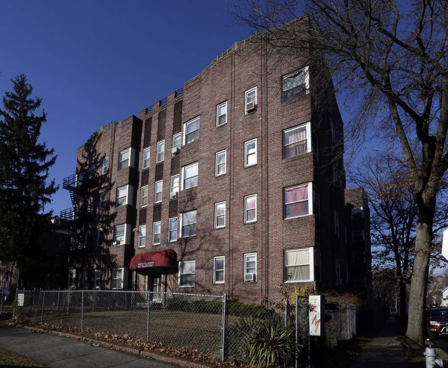 Walnut Garden in East Orange, NJ - Building Photo