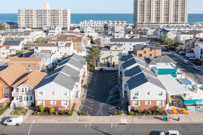 property at 9506 Ventnor Ave