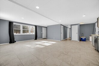 2322 W Loves Ln in Crete, IL - Building Photo - Building Photo