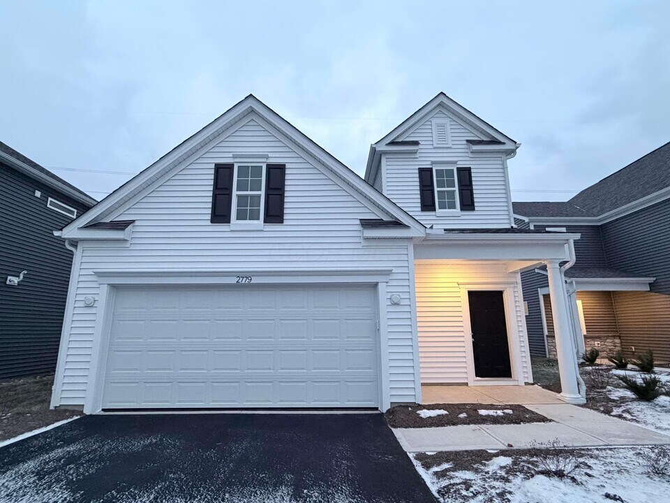 2779 Drycreek Ct in Powell, OH - Foto de edificio