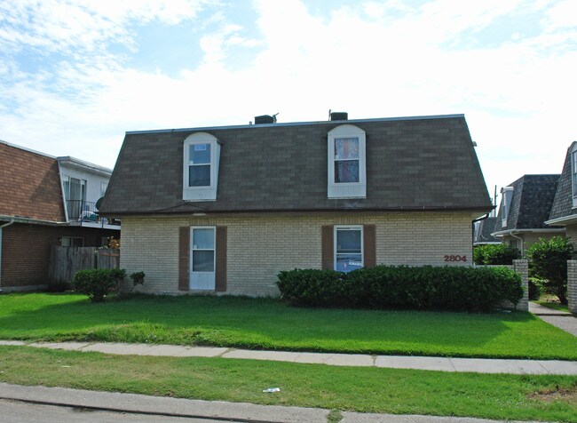 2804 Houma Blvd in Metairie, LA - Foto de edificio - Building Photo