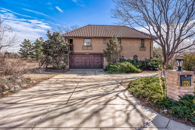 property at 990 Beech St