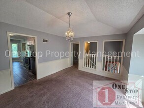 3032 NE 73rd Terrace in Gladstone, MO - Building Photo - Building Photo