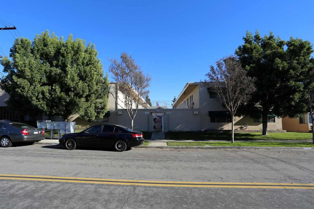 820 S Walnut Ave in Brea, CA - Building Photo