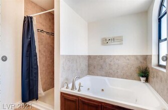 8129 Spur Ct in Las Vegas, NV - Building Photo - Building Photo