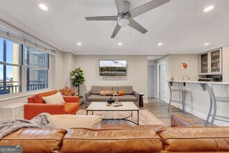 300 Peachtree St NE in Atlanta, GA - Building Photo - Building Photo