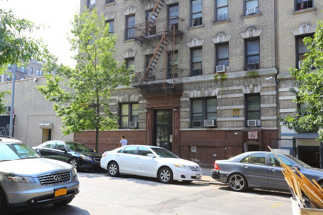 604 W 191st St in New York, NY - Building Photo - Building Photo