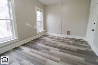 1101 Lake Ave in Fort Wayne, IN - Building Photo - Building Photo