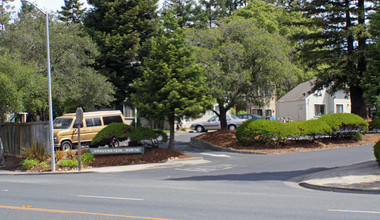 Gravenstein North Apartments in Sebastopol, CA - Building Photo - Building Photo