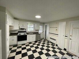 279 Washington St, Unit 2 in Somerville, MA - Building Photo