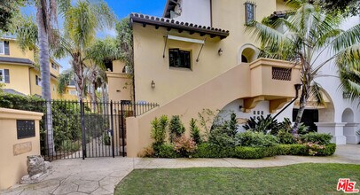 211 Bath St in Santa Barbara, CA - Foto de edificio - Building Photo