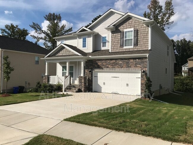property at 850 Longleaf Pine Pl