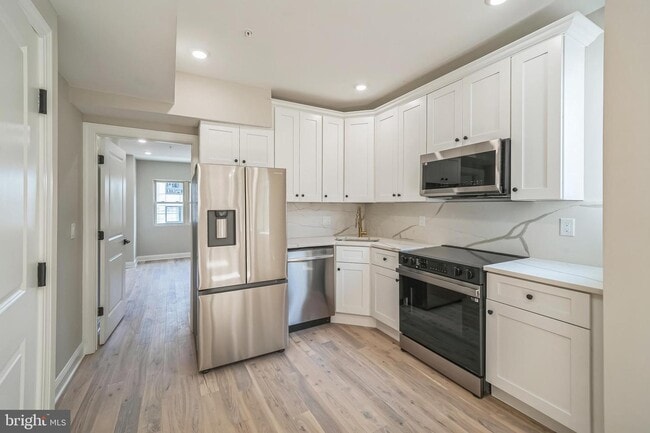 1702 S 22nd St, Unit #2 in Philadelphia, PA - Foto de edificio - Building Photo