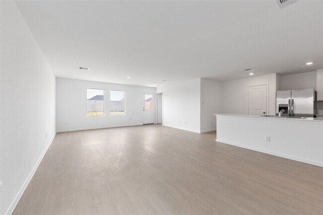 9247 Speckled Trout Dr in Baytown, TX - Building Photo - Building Photo