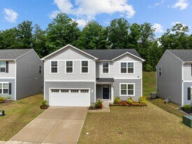 703 Pointe Andrews Drive in Concord, NC - Building Photo