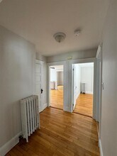 9 Gordon St, Unit 1 in Somerville, MA - Foto de edificio - Building Photo