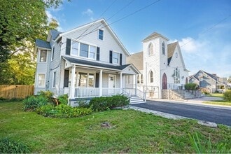 178 N Ocean Ave in Patchogue, NY - Building Photo - Building Photo
