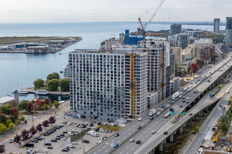 The Quay - Tower III in Toronto, ON - Building Photo - Building Photo