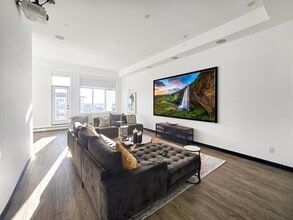 44 Skyview Pkwy NE in Calgary, AB - Building Photo - Building Photo