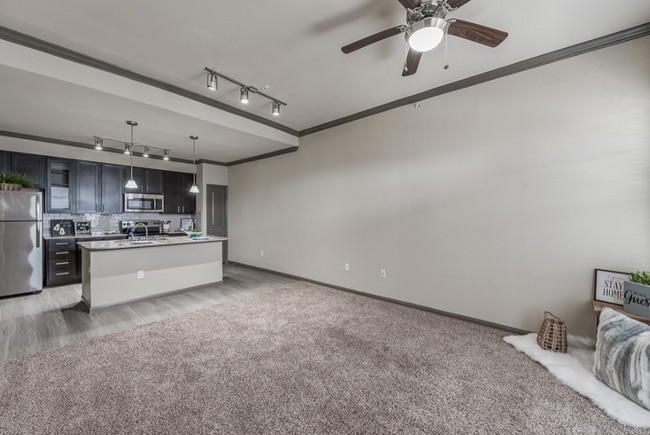 3199 Genoa Red Bluff Rd in Pasadena, TX - Building Photo - Building Photo