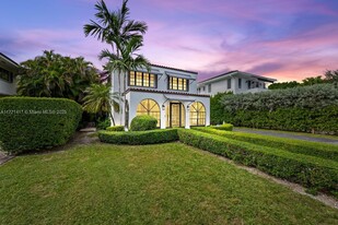 2618 Alhambra Cir in Coral Gables, FL - Building Photo