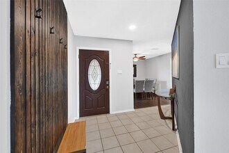 10114 Dover Hill Rd in La Porte, TX - Building Photo - Building Photo