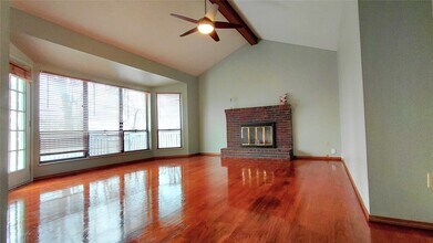 961 Villa Gran Way in Fenton, MO - Building Photo - Building Photo