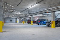 Lake George Lofts in River Falls, WI - Foto de edificio - Interior Photo