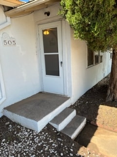 property at 505 W 1st St