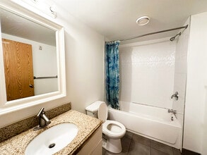 138 Lorne Ave in Winnipeg, MB - Building Photo - Building Photo