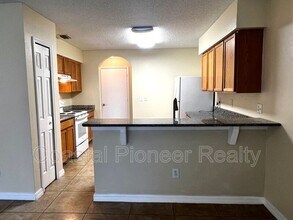 12968 Fennway Ridge Dr in Riverview, FL - Building Photo - Building Photo