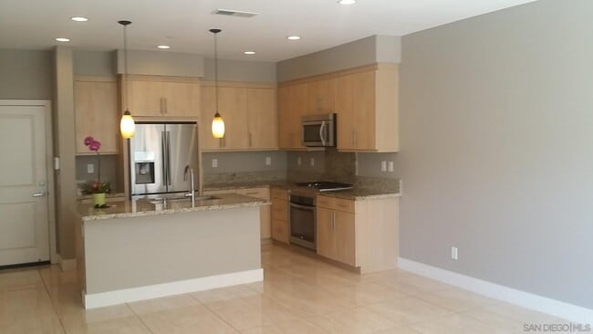 1660 Fairlead Ave in Carlsbad, CA - Building Photo - Building Photo