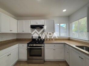 9451 Greens Point in San Antonio, TX - Building Photo - Building Photo