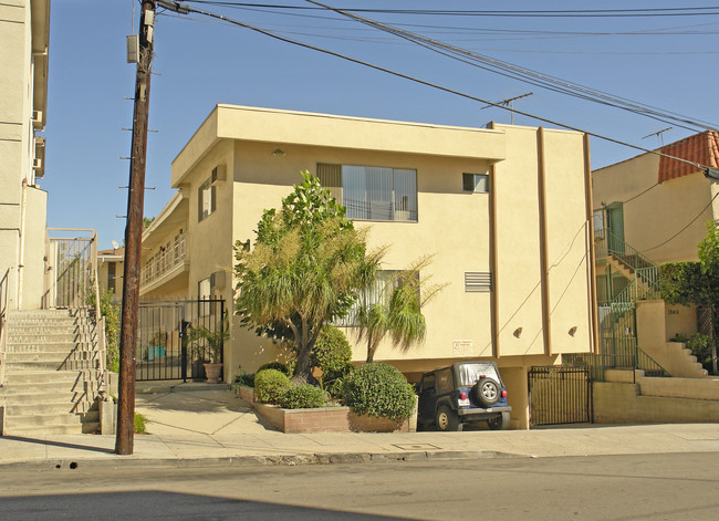 1544 N Fuller Ave in Los Angeles, CA - Foto de edificio - Building Photo