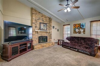 2106 Briarmeadow Dr in Garland, TX - Building Photo - Building Photo