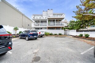 3203 Page Ave in Virginia Beach, VA - Building Photo