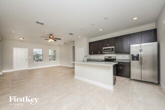337 Erie Dr in Kissimmee, FL - Building Photo - Building Photo