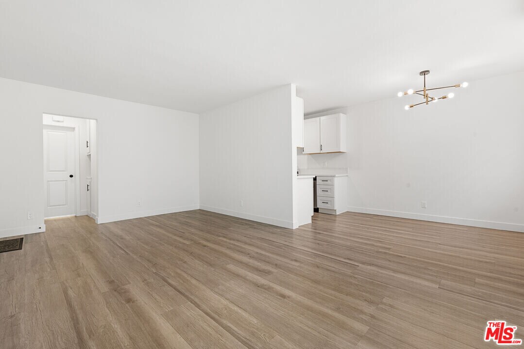 3707 S Canfield Ave in Los Angeles, CA - Building Photo