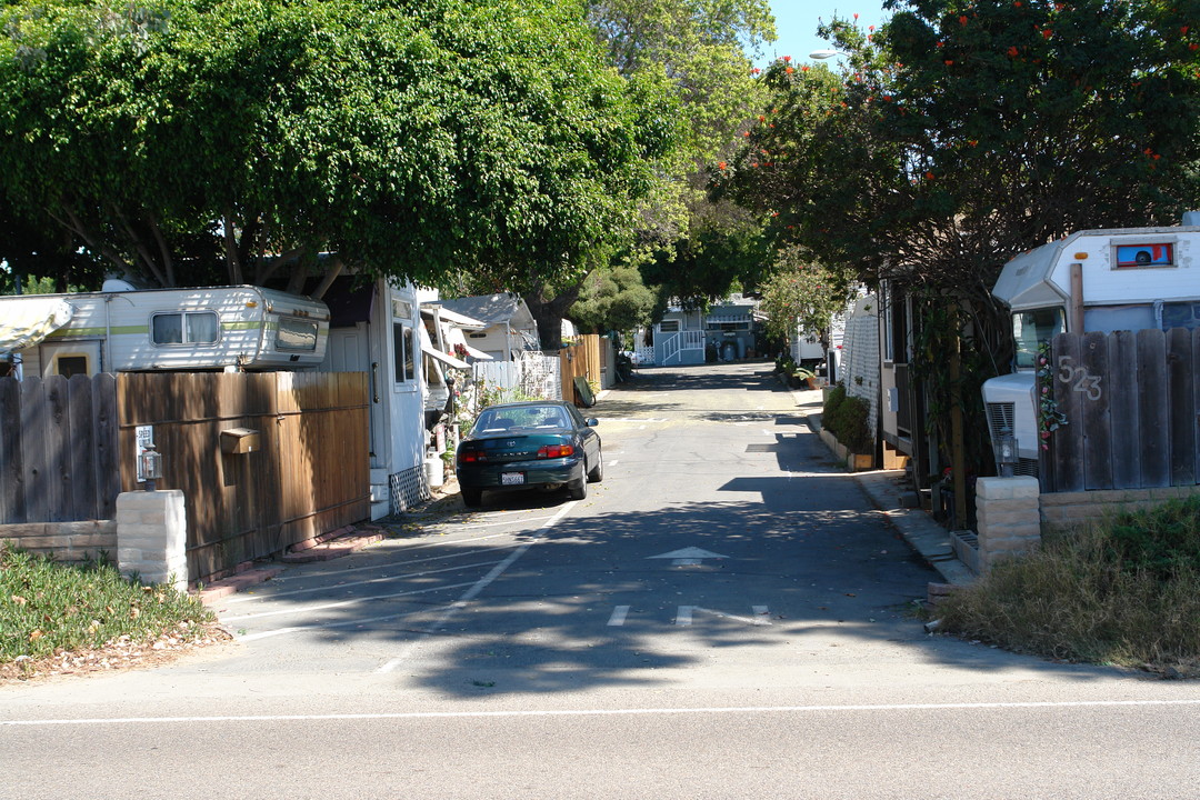 523 N Vulcan Ave in Encinitas, CA - Building Photo