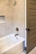 317 Willow Wy in Canton, MS - Foto de edificio - Building Photo