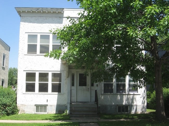 1663 Sherburne Ave in St. Paul, MN - Building Photo - Building Photo