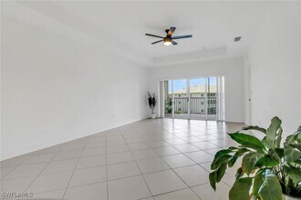 7842 Regal Heron Cir in Naples, FL - Building Photo - Building Photo