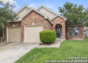26120 Starling Hill in San Antonio, TX - Building Photo