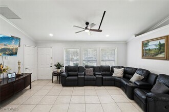 1570 Golden Gate Blvd W in Naples, FL - Building Photo - Building Photo