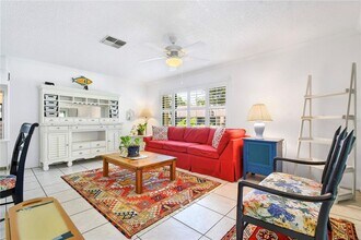 2573 Oakleaf Ln in Clearwater, FL - Building Photo - Building Photo