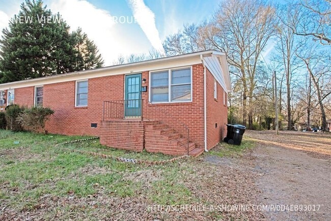 property at 321 Hamilton Dr NE