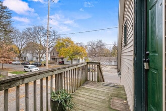 741 7th St NW in Grand Rapids, MI - Foto de edificio - Building Photo